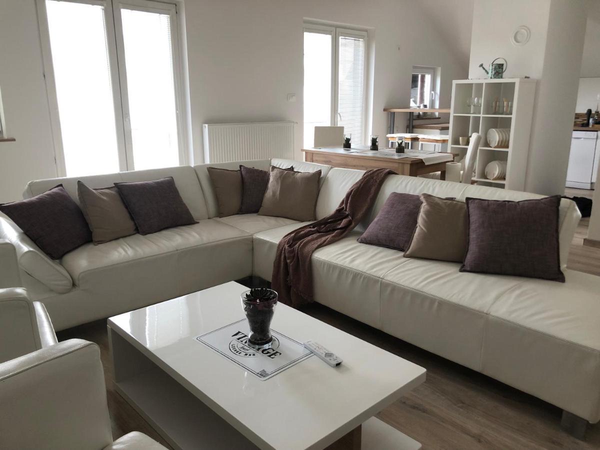 クラーニGarden Houseアパートメント エクステリア 写真